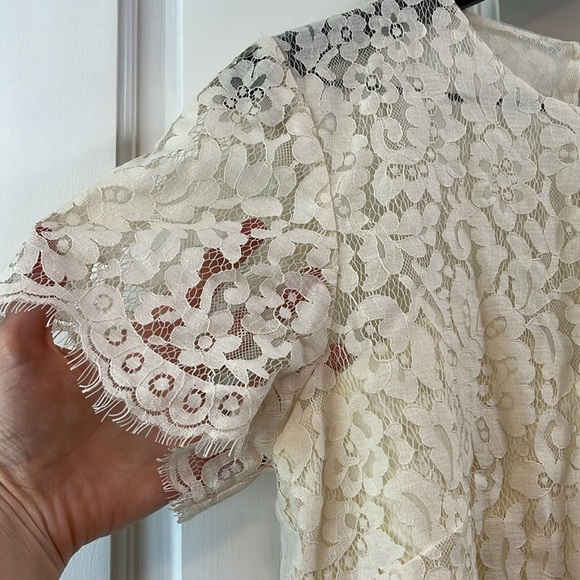 NWT Revelry Ivory Lace Top w/ Keyhole and Zippered Back - Size 10 - Picture 3 of 14